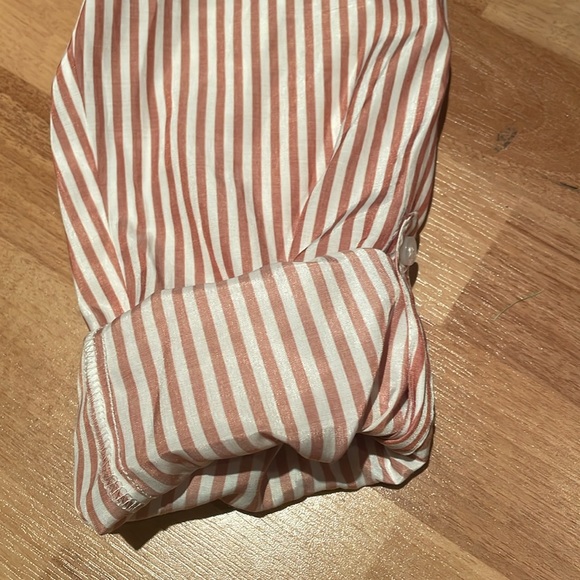 🌺Express Lg Classic Safari Style Pinstriped Blouse - Picture 11 of 17